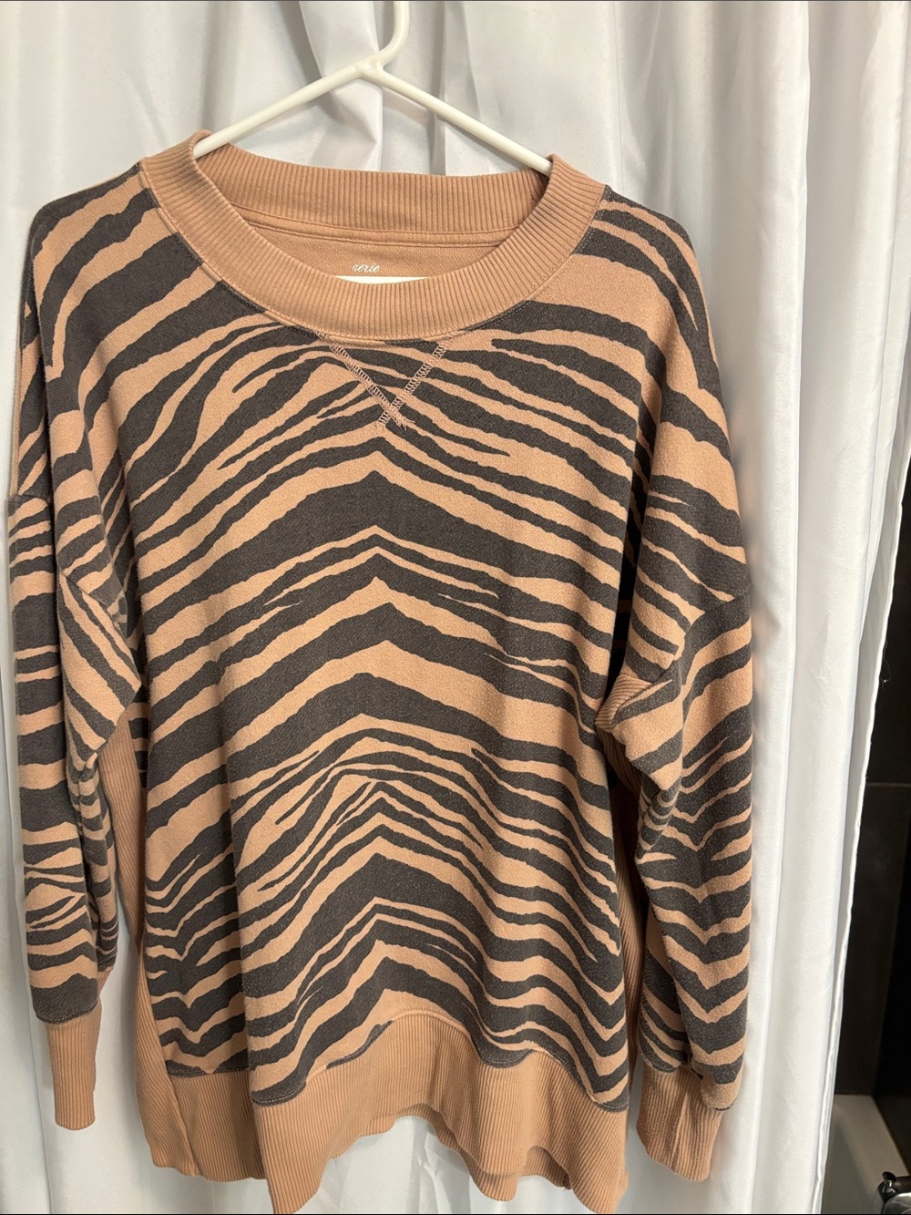 Aerie L Zebra-Print Crewneck Sweater in Taupe and Charcoal
